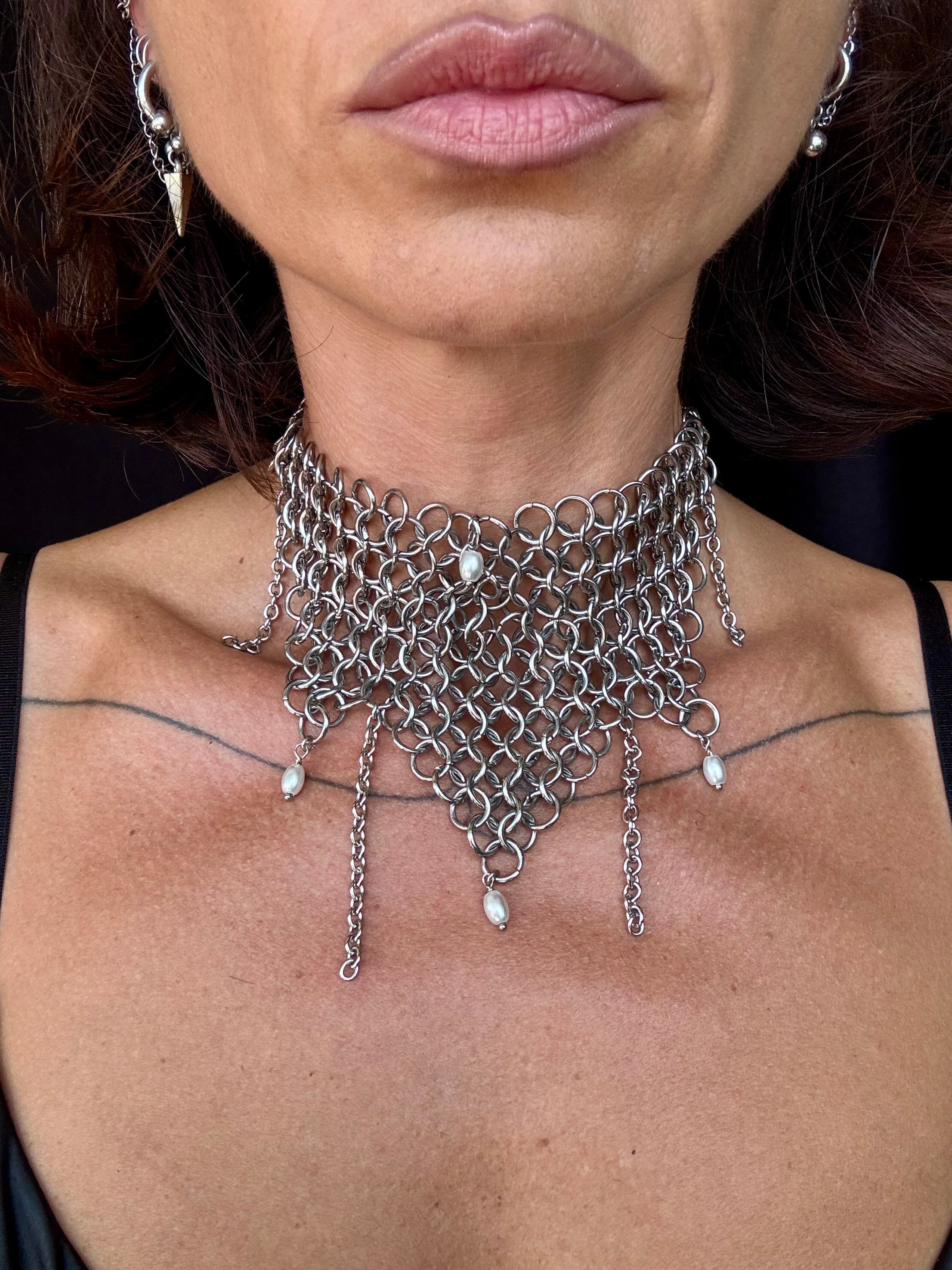 Chainmail & Pearl Collar